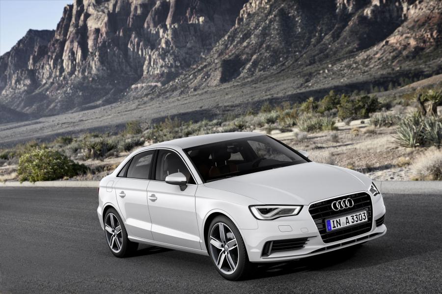  Audi A3 Sedan 2.0 TDI (8V) 2013 года  (WW) (фото 16 из 42)